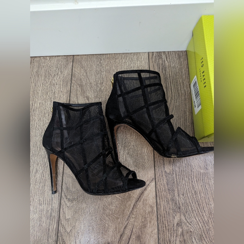 Ted Baker Xstal black mesh heels in size 5.5 - Picture 3 of 8